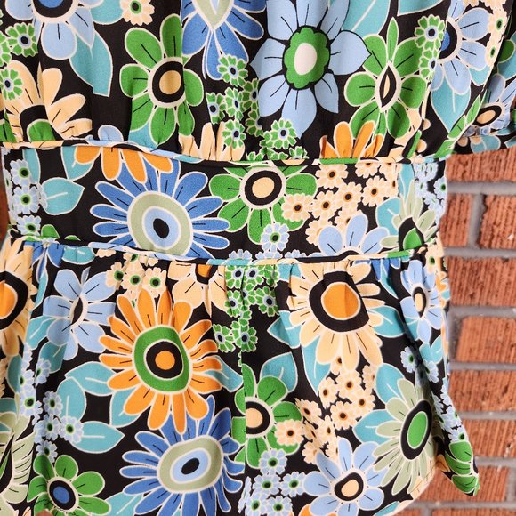 CAbi Happy Top bright floral fitted top Size Medium NWOT Spring 2022 - Picture 7 of 9